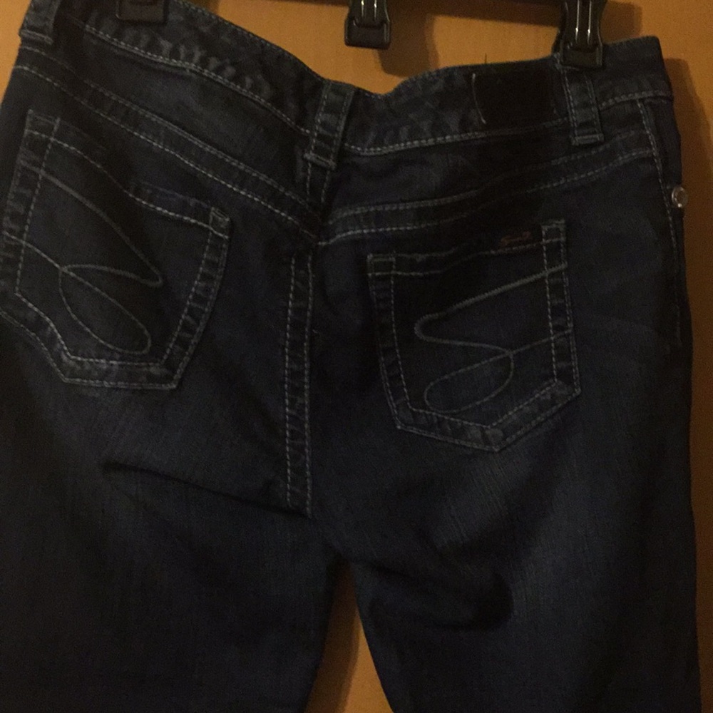 Jeans - Picture 2 of 4